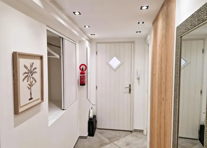 Holiday home La 34 Tiny House With Sunny Terrace *