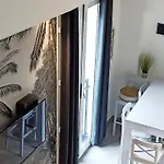 Tatil Evi La 34 Tiny House With Sunny Terrace Menton