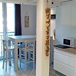 Tatil Evi La 34 Tiny House With Sunny Terrace Menton