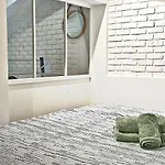 Tatil Evi La 34 Tiny House With Sunny Terrace