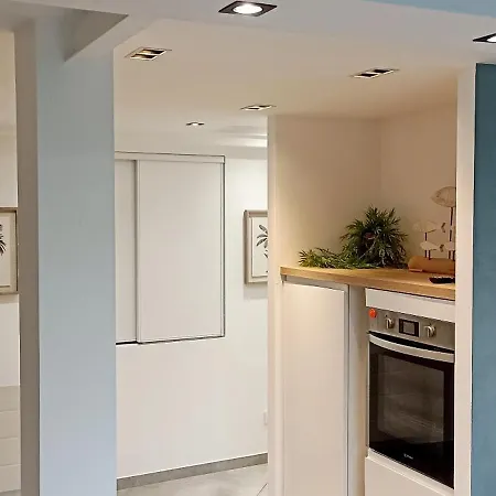 La 34 Tiny House With Sunny Terrace Prázdninový dům